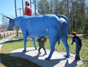 Paul Bunyan and Babe 004